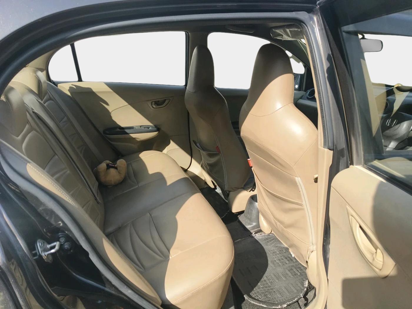 2016 Honda Amaze 1.5L I-DTEC S, Diesel, Manual, 75,000 km, interior