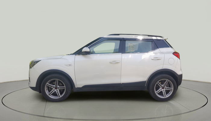 2020 Mahindra XUV300 W6 1.5 DIESEL, Diesel, Manual, 66,341 km, exterior