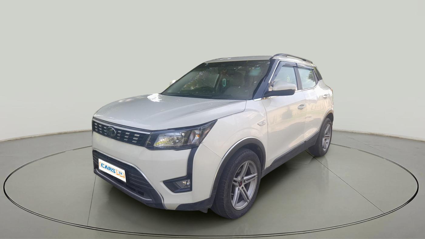 2020 Mahindra XUV300 W6 1.5 DIESEL, Diesel, Manual, 66,341 km, exterior