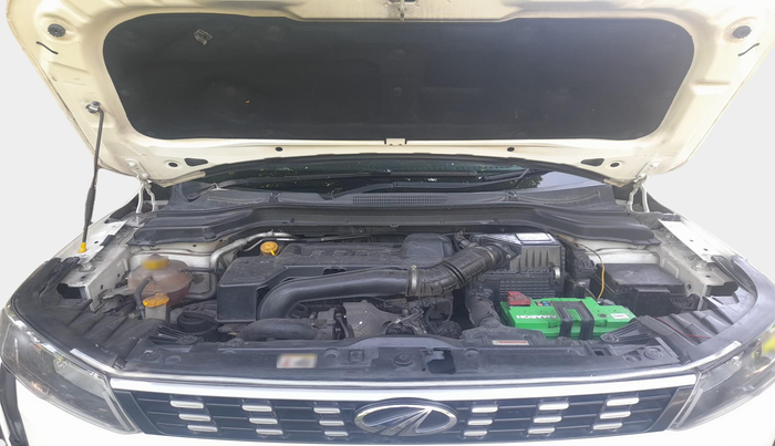 2020 Mahindra XUV300 W6 1.5 DIESEL, Diesel, Manual, 66,341 km, exterior