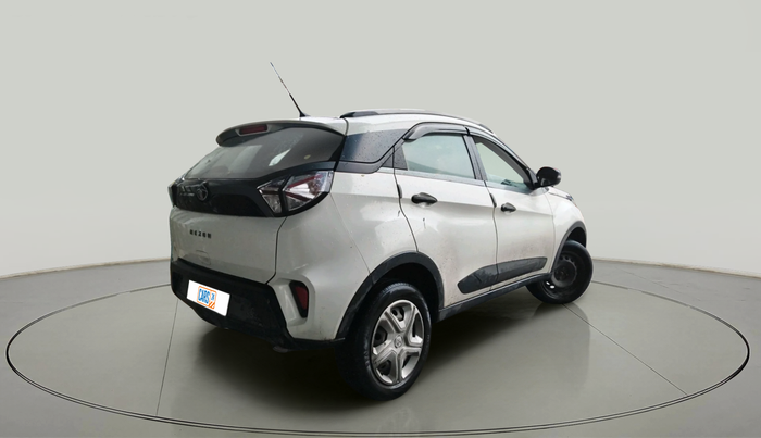 2020 Tata NEXON XM PETROL, Petrol, Manual, 1,35,101 km, exterior