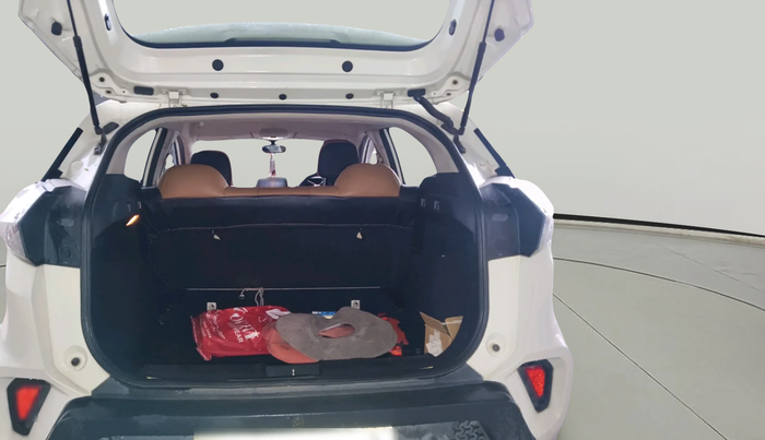 2020 Tata NEXON XM PETROL, Petrol, Manual, 1,35,101 km, exterior