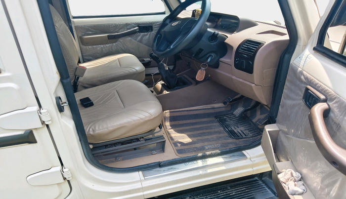 2019 Mahindra Bolero POWER PLUS SLX, Diesel, Manual, 51,999 km, interior