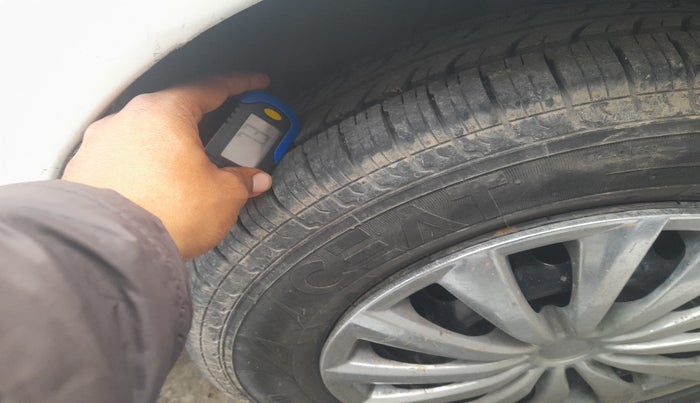 2013 Maruti Swift Dzire LDI, Diesel, Manual, 99,517 km, tyre