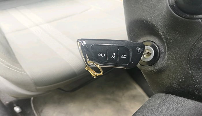 2020 Hyundai VENUE S 1.2, Petrol, Manual, 69,628 km, interior
