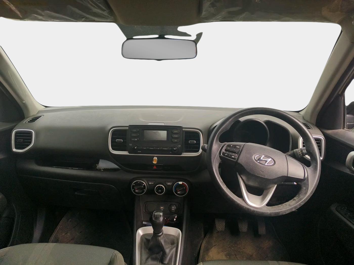 2020 Hyundai VENUE S 1.2, Petrol, Manual, 69,628 km, interior