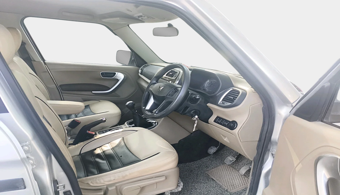 2023 Mahindra BOLERO NEO N 10 (O), Diesel, Manual, 18,484 km, interior