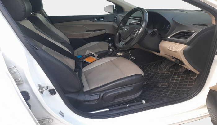 2019 Hyundai Verna 1.6 VTVT SX O, Petrol, Manual, 62,763 km, interior