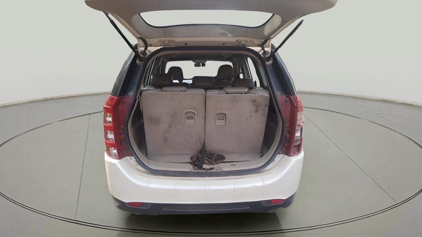 2015 Mahindra XUV500 W10, Diesel, Manual, 89,593 km, exterior
