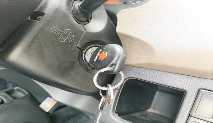 2013 Maruti Wagon R 1.0 VXI, Petrol, Manual, 1,18,651 km, interior