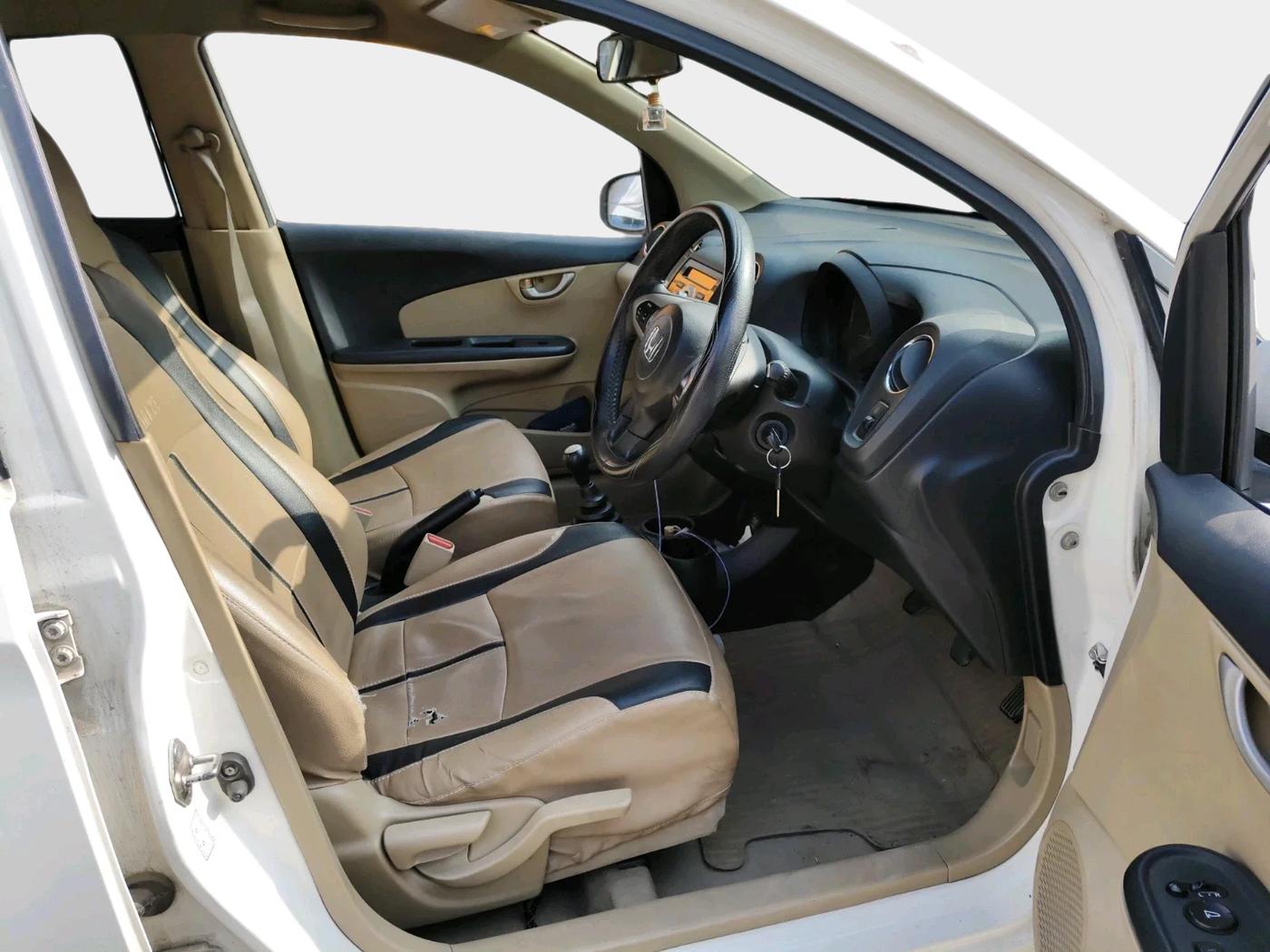 2015 Honda Amaze 1.2L I-VTEC VX, Petrol, Manual, 98,668 km, interior