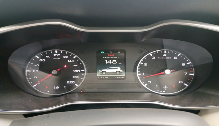 2024 MG ASTOR Sprint 1.5 MT (Ivory), Petrol, Manual, 28,969 km, interior