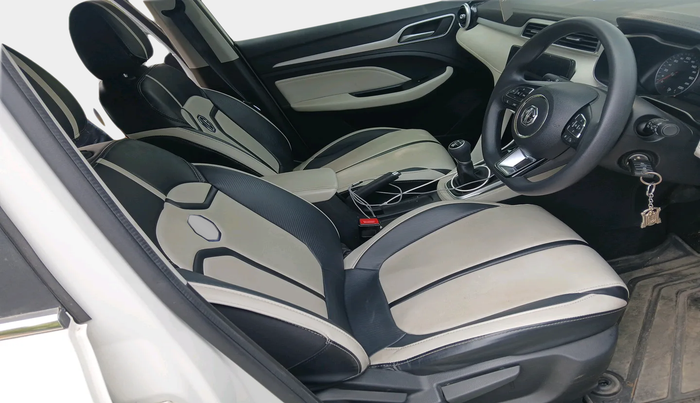 2024 MG ASTOR Sprint 1.5 MT (Ivory), Petrol, Manual, 28,969 km, interior