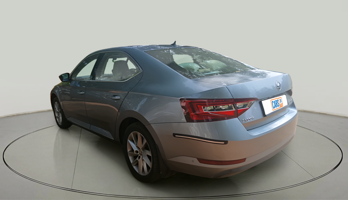 2017 Skoda Superb L&K 1.8 TSI AT, Petrol, Automatic, 1,41,206 km, exterior