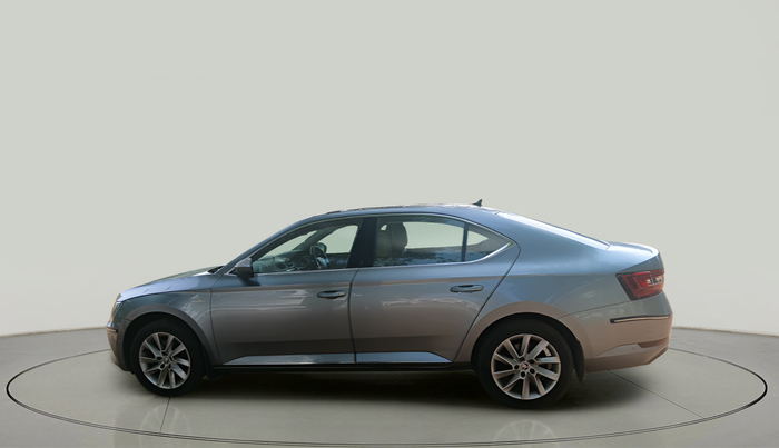 2017 Skoda Superb L&K 1.8 TSI AT, Petrol, Automatic, 1,41,206 km, exterior