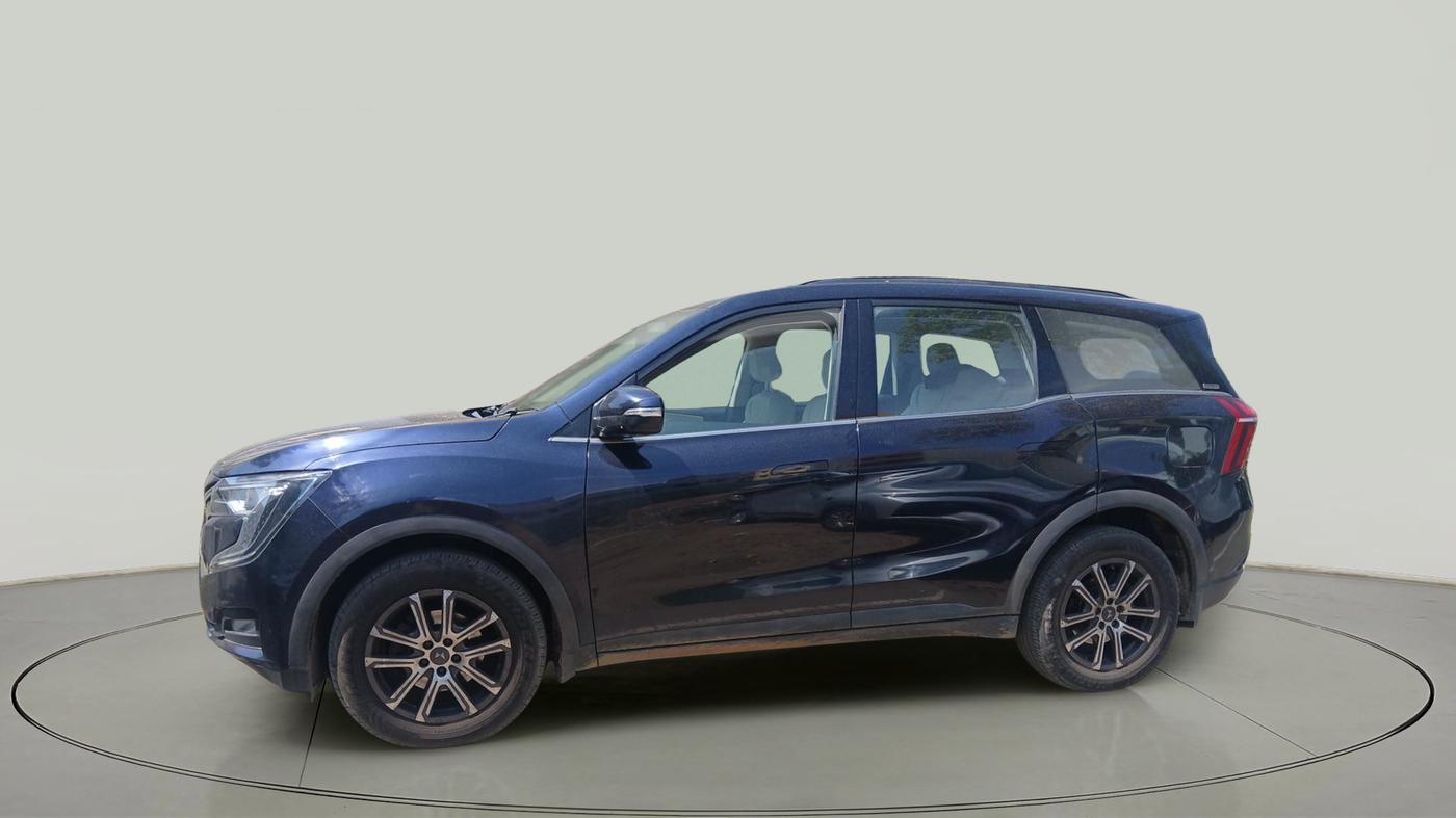2022 Mahindra XUV700 AX 7 D MT 7 STR, Diesel, Manual, 78,250 km, exterior