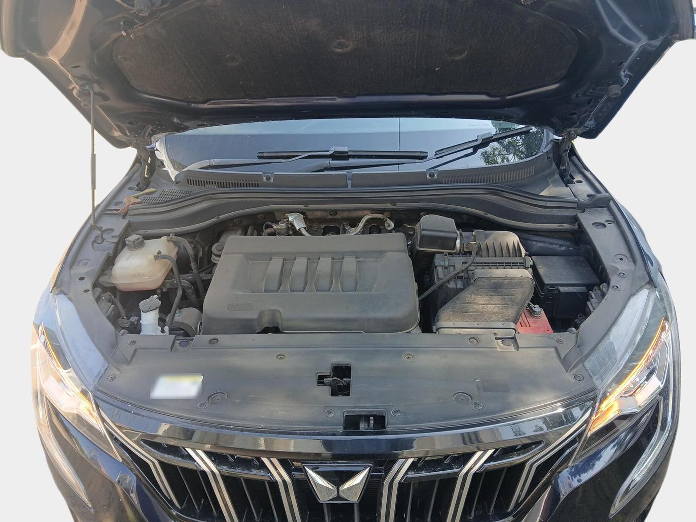 2022 Mahindra XUV700 AX 7 D MT 7 STR, Diesel, Manual, 78,250 km, exterior