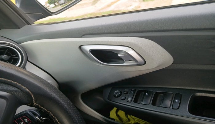 2022 Hyundai GRAND I10 NIOS SPORTZ 1.2 KAPPA VTVT, Petrol, Manual, 40,100 km, interior