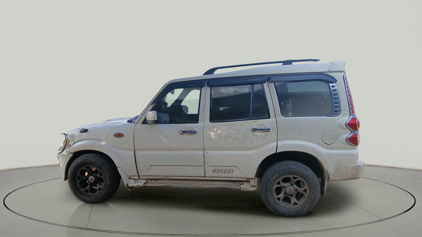 2011 Mahindra Scorpio VLX 2WD, Diesel, Manual, 1,65,326 km, exterior