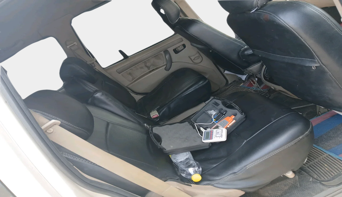 2011 Mahindra Scorpio VLX 2WD, Diesel, Manual, 1,65,326 km, interior