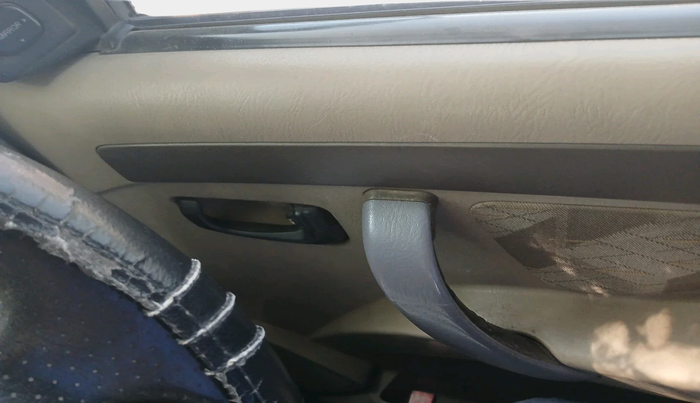 2011 Mahindra Scorpio VLX 2WD, Diesel, Manual, 1,65,326 km, interior