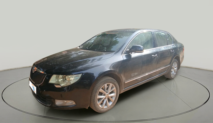 2012 Skoda Superb ELEGANCE 2.0 TDI CR AT, Diesel, Automatic, 1,82,320 km, exterior