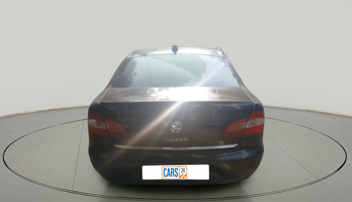 2012 Skoda Superb ELEGANCE 2.0 TDI CR AT, Diesel, Automatic, 1,82,320 km, exterior