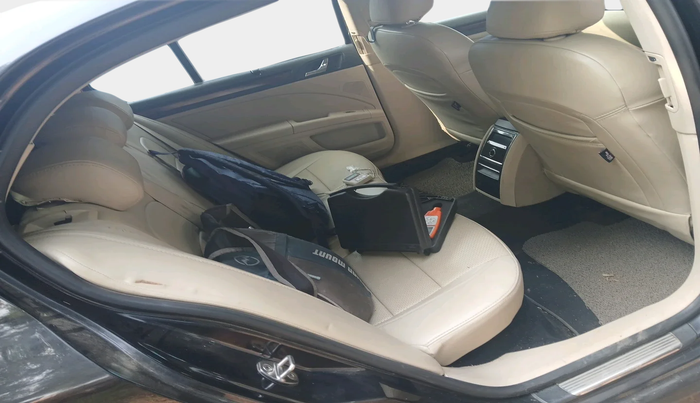 2012 Skoda Superb ELEGANCE 2.0 TDI CR AT, Diesel, Automatic, 1,82,320 km, interior