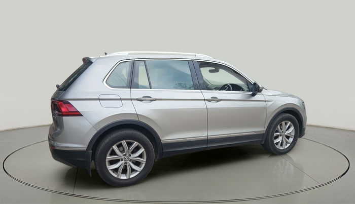 2017 Volkswagen TIGUAN HIGHLINE TDI AT, Diesel, Automatic, 1,70,268 km, exterior