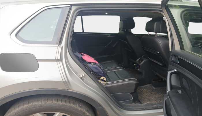 2017 Volkswagen TIGUAN HIGHLINE TDI AT, Diesel, Automatic, 1,70,268 km, interior
