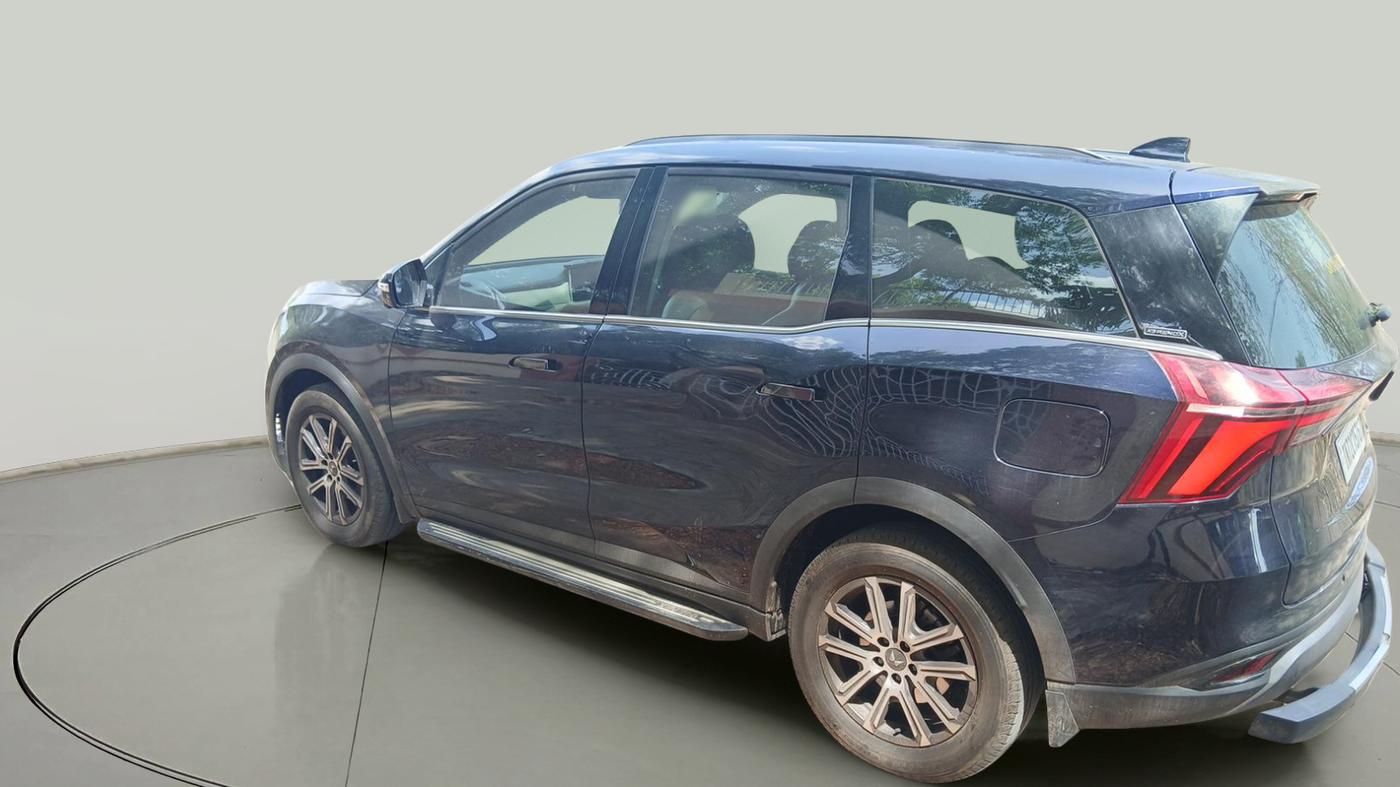2023 Mahindra XUV700 AX 7 LUXURY P AT 7 STR, Petrol, Automatic, 39,038 km, exterior