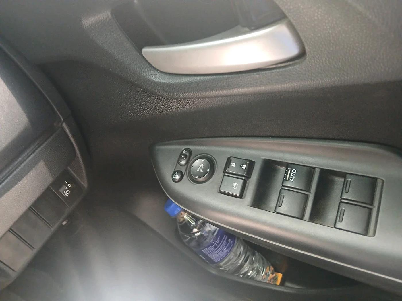 2018 Honda WR-V 1.5L I-DTEC VX MT, Diesel, Manual, 1,13,364 km, interior