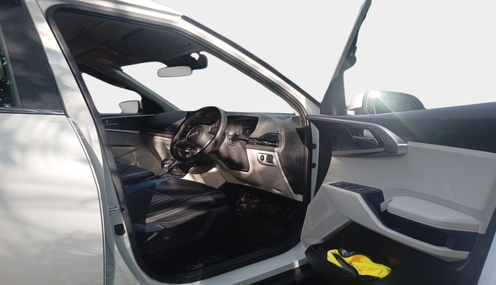 2024 KIA CARENS Prestige Plus (O) 1.5 Diesel AT 7 STR, Diesel, Automatic, 4,638 km, interior