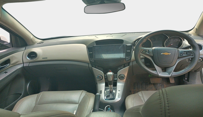 2010 Chevrolet Cruze LTZ AT, Diesel, Automatic, 71,530 km, interior