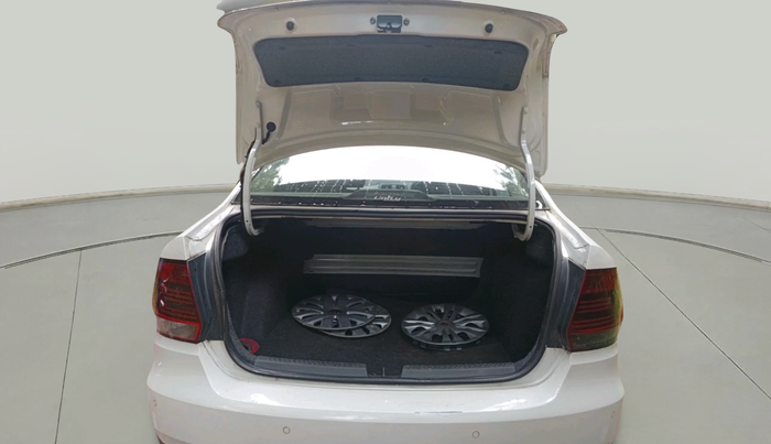 2016 Volkswagen Vento COMFORTLINE 1.5 AT, Diesel, Automatic, 56,961 km, exterior