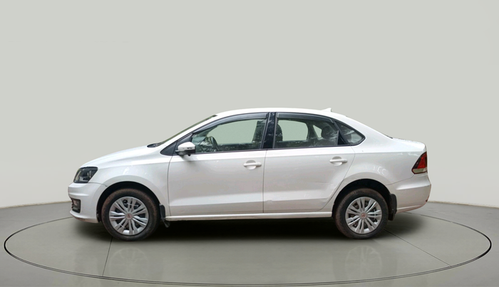 2016 Volkswagen Vento COMFORTLINE 1.5 AT, Diesel, Automatic, 56,961 km, exterior