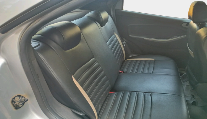 2016 Ford New Figo TREND 1.2 PETROL, Petrol, Manual, 87,358 km, interior