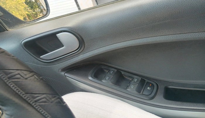 2016 Ford New Figo TREND 1.2 PETROL, Petrol, Manual, 87,358 km, interior