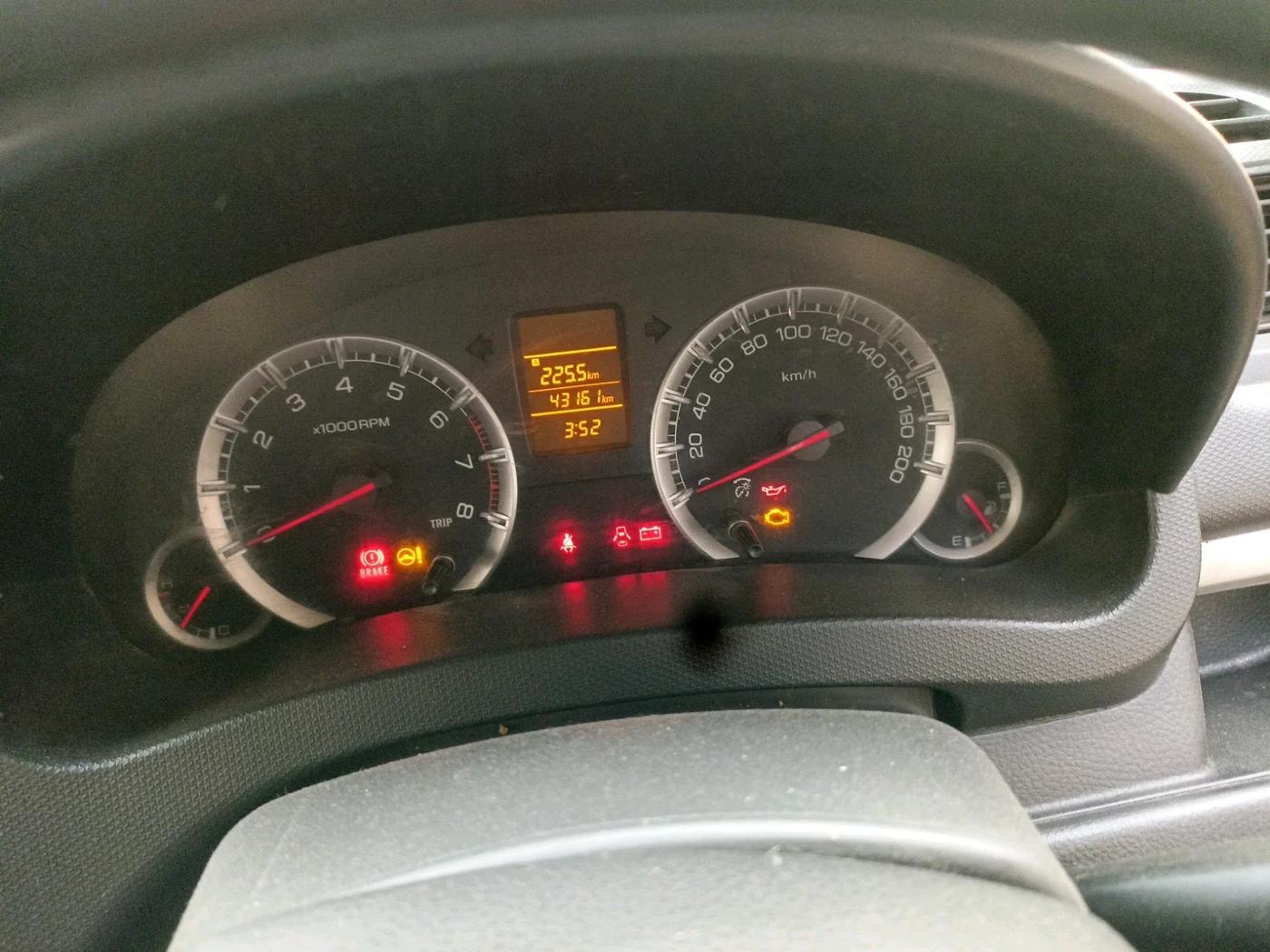 2013 Maruti Swift VXI, Petrol, Manual, 43,161 km, interior