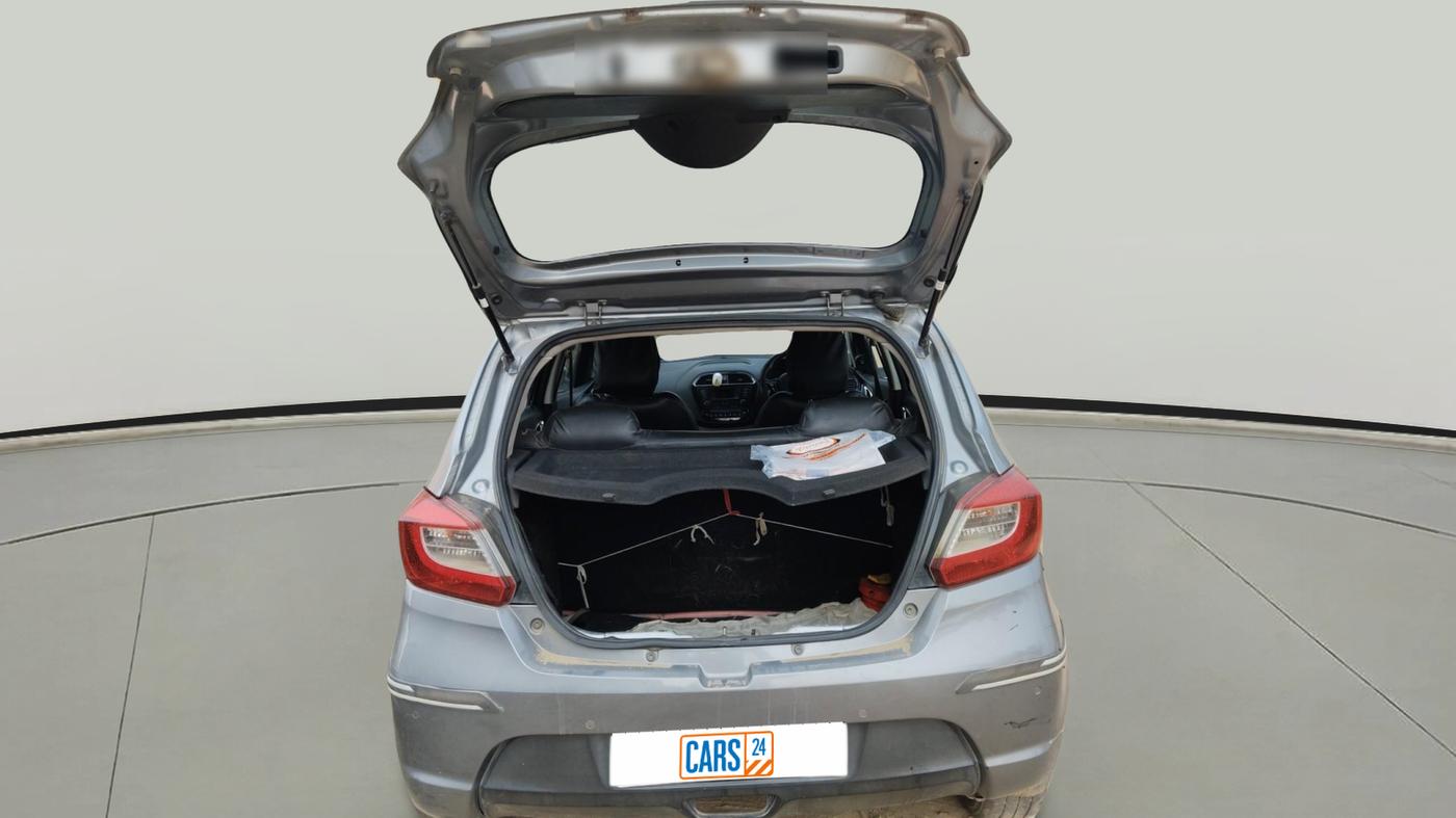 2018 Tata Tiago XZ PETROL, Petrol, Manual, 1,02,323 km, exterior