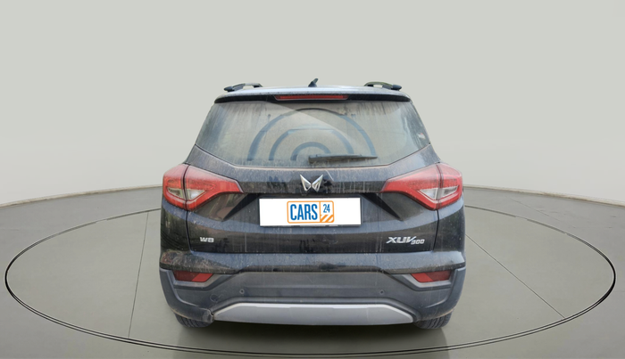 2022 Mahindra XUV300 W8 1.5 DIESEL, Diesel, Manual, 49,877 km, exterior