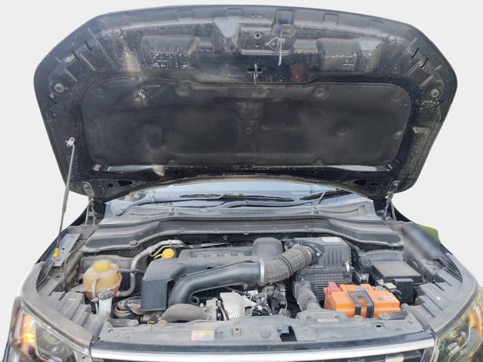 2022 Mahindra XUV300 W8 1.5 DIESEL, Diesel, Manual, 50,000 km, exterior