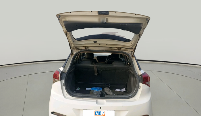 2017 Hyundai Elite i20 MAGNA 1.4 CRDI, Diesel, Manual, 1,02,718 km, exterior