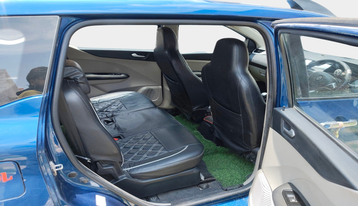 2019 Renault TRIBER RXZ, Petrol, Manual, 39,994 km, interior