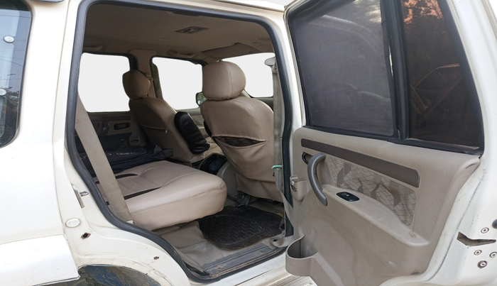 2013 Mahindra Scorpio VLX 2WD, Diesel, Manual, 1,28,723 km, interior