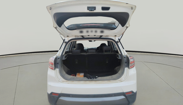 2023 Mahindra XUV400 EL 7.2 KW, Electric, Automatic, 32,151 km, exterior