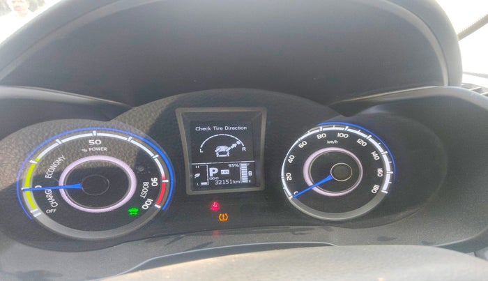 2023 Mahindra XUV400 EL 7.2 KW, Electric, Automatic, 32,151 km, interior