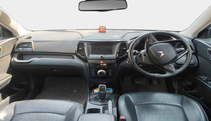 2023 Mahindra XUV400 EL 7.2 KW, Electric, Automatic, 32,151 km, interior