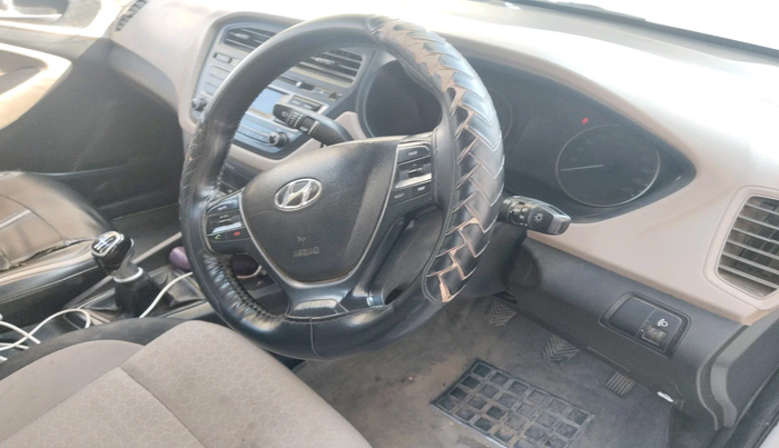 2014 Hyundai Elite i20 SPORTZ 1.4 CRDI, Diesel, Manual, 1,96,447 km, interior