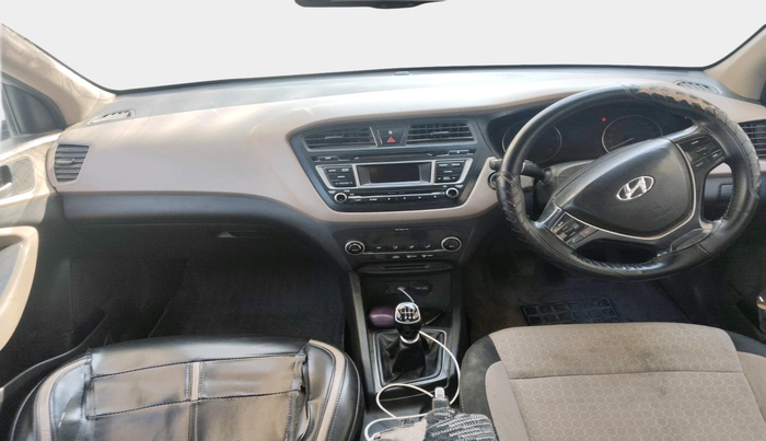 2014 Hyundai Elite i20 SPORTZ 1.4 CRDI, Diesel, Manual, 1,96,447 km, interior